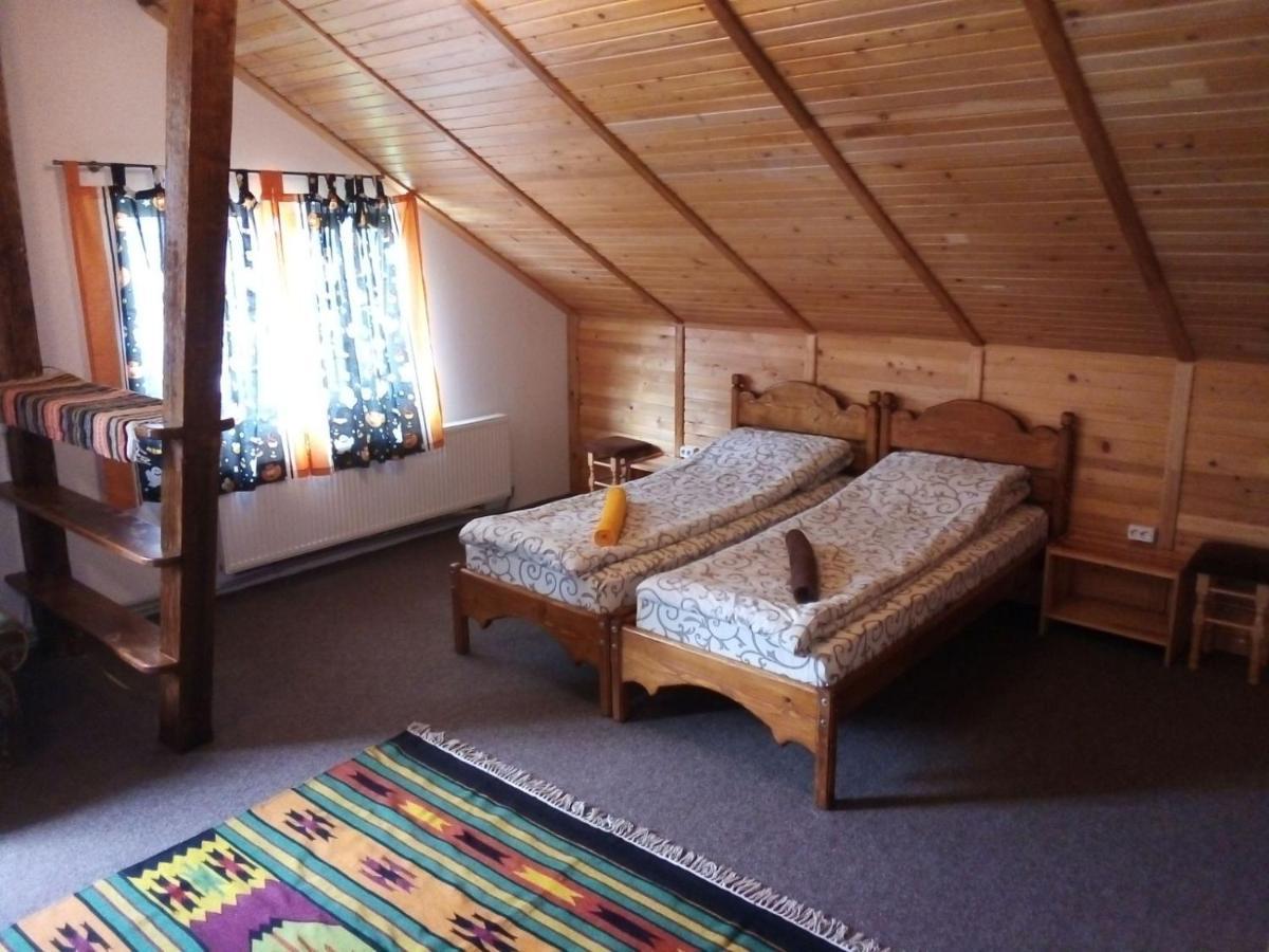 Guest House Mansarda Яремче Екстериор снимка