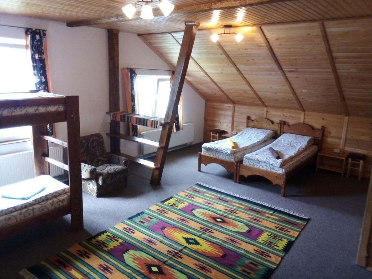 Guest House Mansarda Яремче Екстериор снимка
