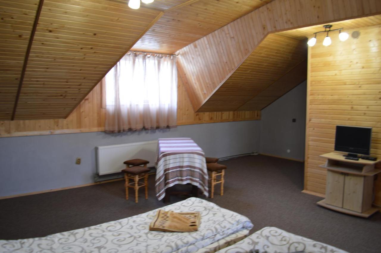 Guest House Mansarda Яремче Екстериор снимка